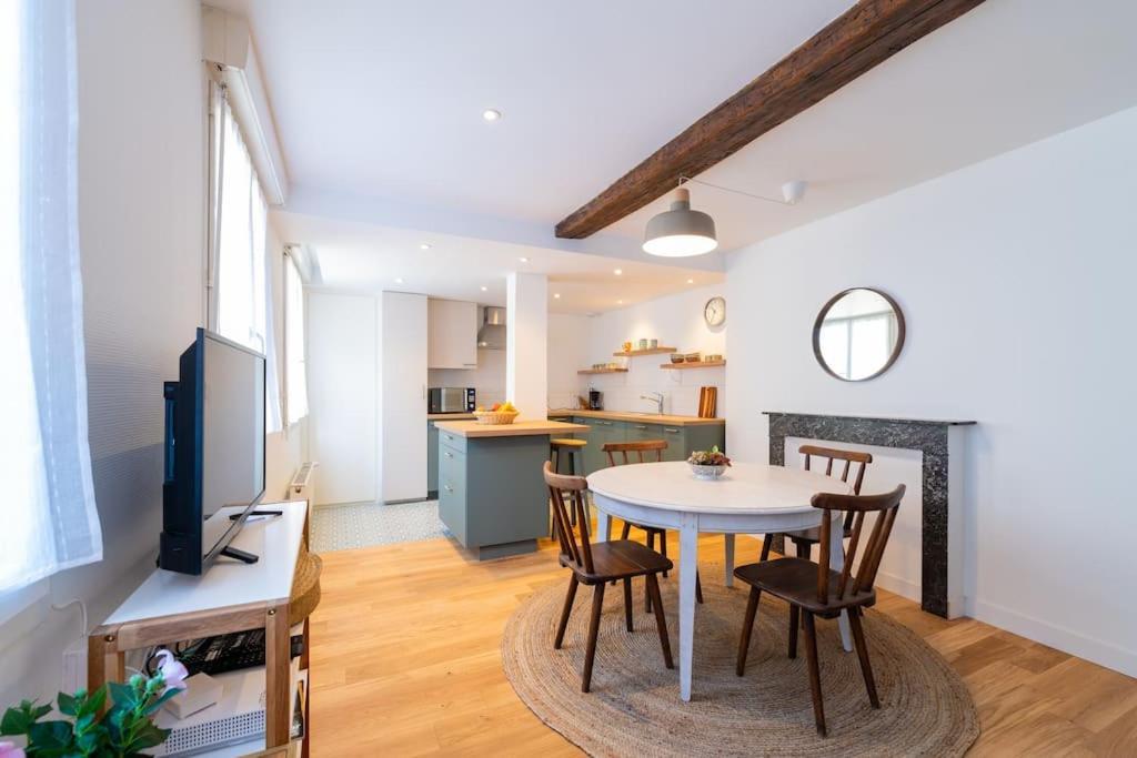 Appartement Meuse & Mono, En Hyper Centre Charleville-Mézières Екстериор снимка