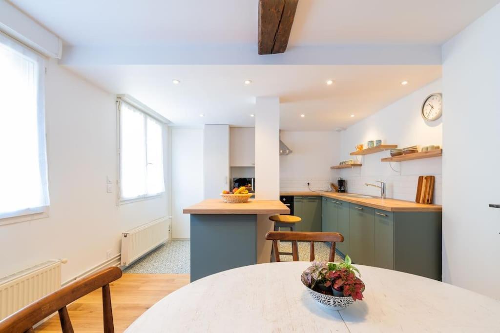 Appartement Meuse & Mono, En Hyper Centre Charleville-Mézières Екстериор снимка